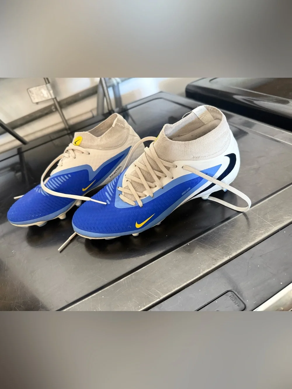 Nike Blue and Sail Phantom Vision Elite FG Soccer Cleats